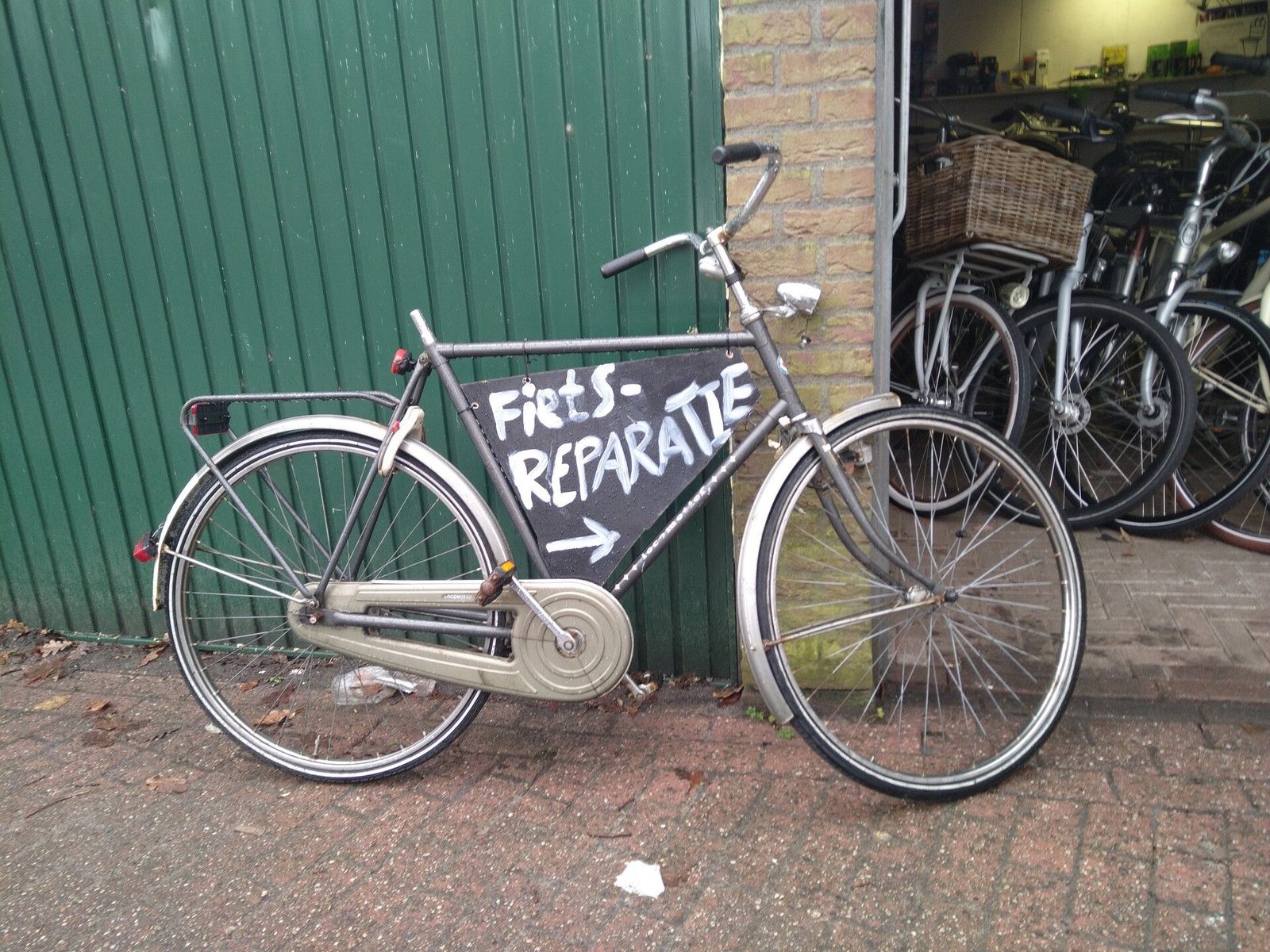 Tweedehands fiets in de winkel